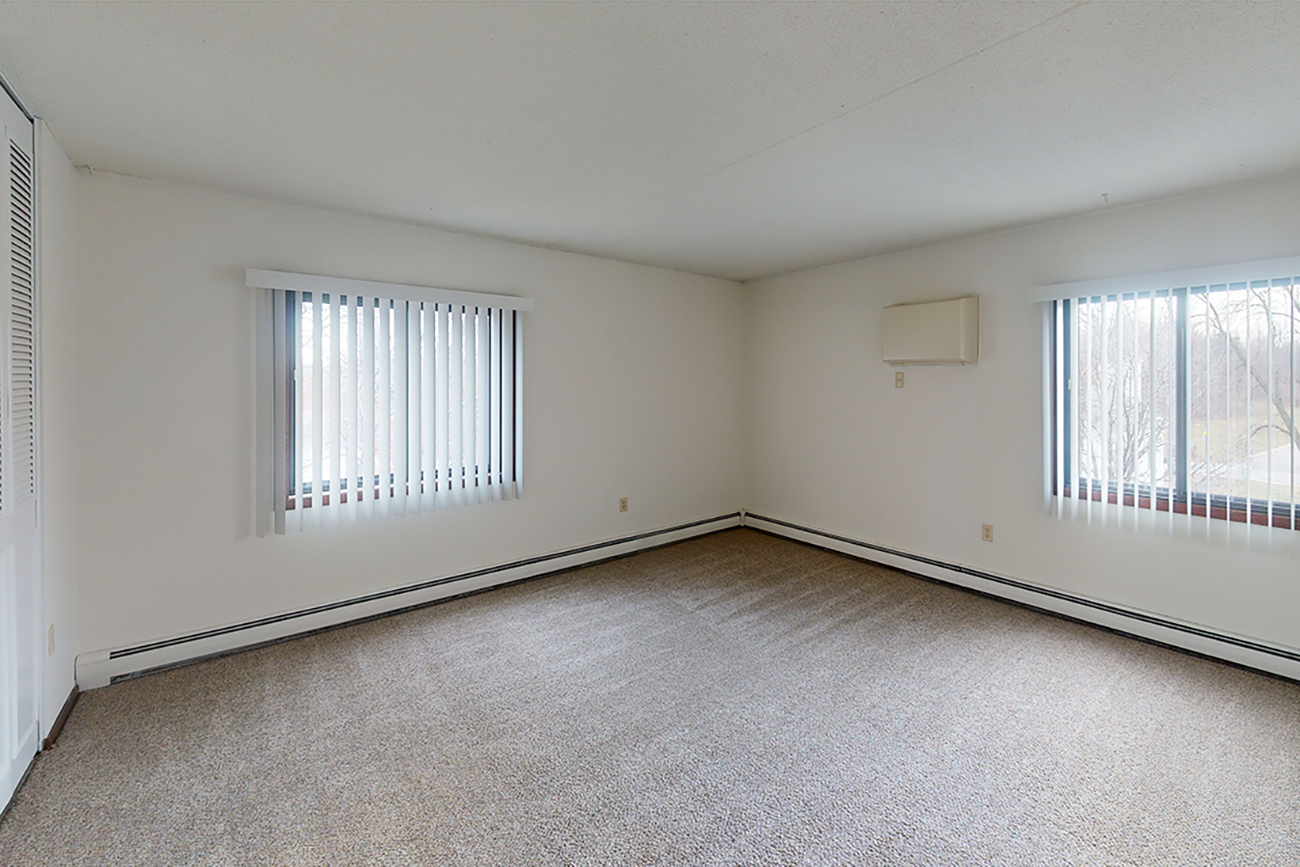 2nd Bedroom in 2 Bedroom Apartment in Inver Grove Heights, MN