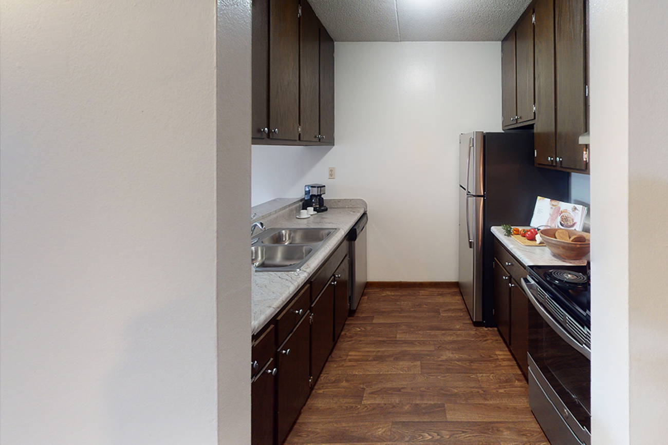 Newly remodeled kitchens in apartment rentals in Inver Grove Heights, MN